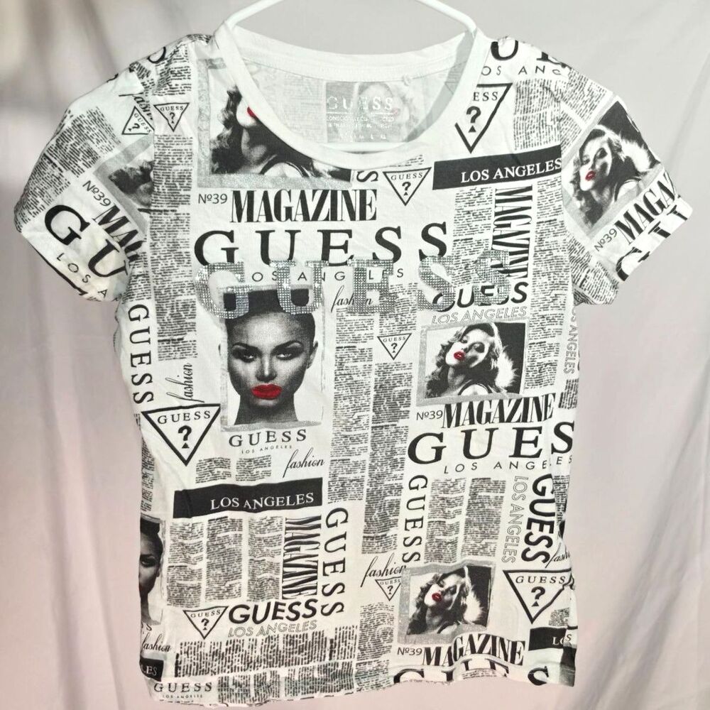 Guess All-Over Magazine Newsprint Model Graphic T-Shirt in White/Black S